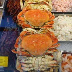 Fishstix Seafood Market - Fresh Cooked Dungeness Crab