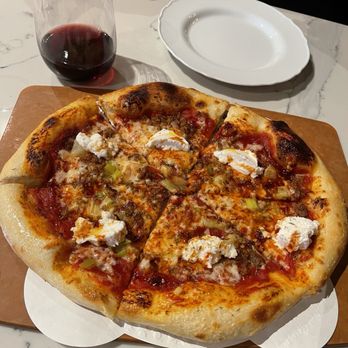 Humble Bistro - Gilbert - The Gentleman's Pizza - Pizza Near Me - Gilbert, Arizona