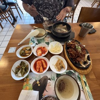Ap Gu Jung - Spicy pork bbq; galbitang; and banchan - Korean Near Me - Diamond Bar, California Ap Gu Jung - Spicy pork bbq; galbitang; and banchan - Korean Near Me - Diamond Bar, California