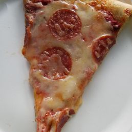 Worst pizza ever. No kidding, seriously.  4 bucks a slice at Tottemoff's bar...skip it! So disgusting. #mademewannapuke