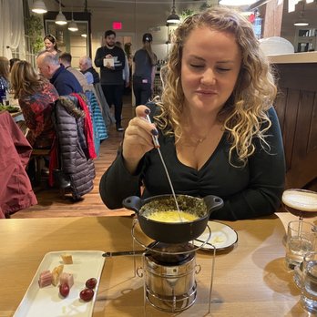 Chez Rosa - Cheese fondue - French Near Me - Kennebunk, Maine Chez Rosa - Cheese fondue - French Near Me - Kennebunk, Maine
