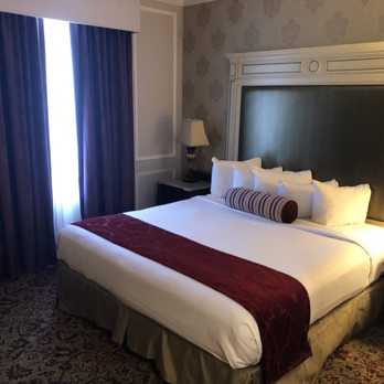 Prince Conti Hotel - King sized bed room. - Hotels Near Me - New Orleans, Louisiana Prince Conti Hotel - King sized bed room. - Hotels Near Me - New Orleans, Louisiana