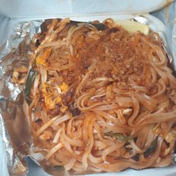 chicken pad thai chicken pad thai