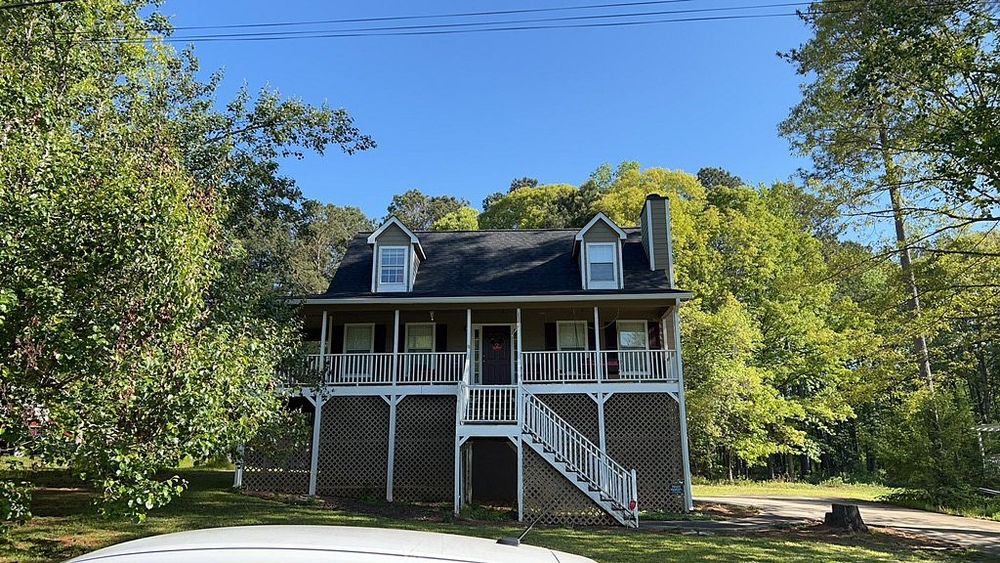 Slide of Safeguard Roofing Group