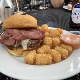 Pastrami Burger Pastrami Burger