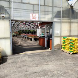 Donald Spoth Farm & Greenhouse - Entrance from parking area