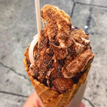 Soft Peaks - Mudslide Ice Cream!! - Ice Cream & Frozen Yogurt Near Me - Vancouver, British Columbia Soft Peaks - Mudslide Ice Cream!! - Ice Cream & Frozen Yogurt Near Me - Vancouver, British Columbia