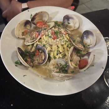 Ciro's - Linguini with clams - Italian Near Me - Springfield, Massachusetts