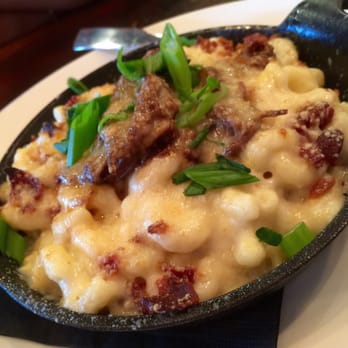 FINKA Table & Tap - Mac 'n Cheese topped with Churrasco - Asian Fusion Near Me - Miami, Florida FINKA Table & Tap - Mac 'n Cheese topped with Churrasco - Asian Fusion Near Me - Miami, Florida