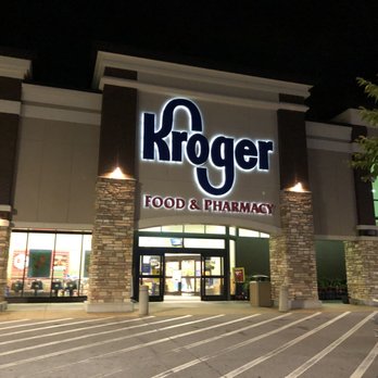 Kroger - Kroger's storefront at night. - Grocery Near Me - Dunwoody, Georgia Kroger - Kroger's storefront at night. - Grocery Near Me - Dunwoody, Georgia