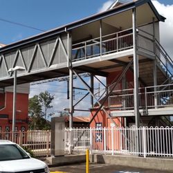 Landsborough Train Station - Crossing