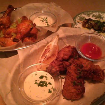 Bird - buttermilk fried chicken, hot wings & ankhjärta - Chicken Shop Near Me - Stockholm, Alberta