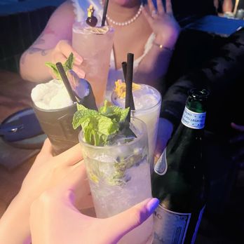 Nubé Rooftop - Drinks - Lounges Near Me - Fort Lauderdale, Florida Nubé Rooftop - Drinks - Lounges Near Me - Fort Lauderdale, Florida