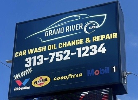 Grand River Car Wash & Oil Change