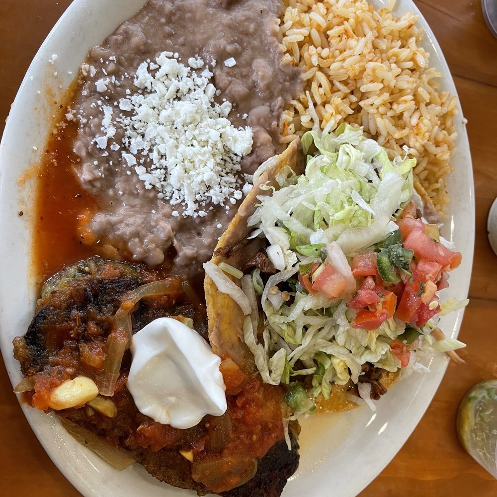 Tarahumara - Lunch 2 combo (tostada y chili relleno) - Mexican Near Me - Park City, Utah Tarahumara - Lunch 2 combo (tostada y chili relleno) - Mexican Near Me - Park City, Utah