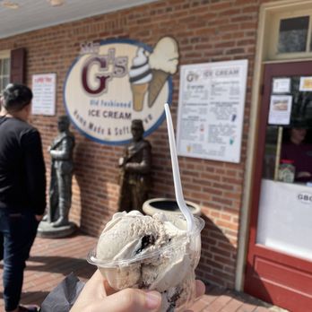 Mr G's Old Fashioned Ice Cream - cookies and cream ice cream - Ice Cream & Frozen Yogurt Near Me - Gettysburg, Pennsylvania Mr G's Old Fashioned Ice Cream - cookies and cream ice cream - Ice Cream & Frozen Yogurt Near Me - Gettysburg, Pennsylvania