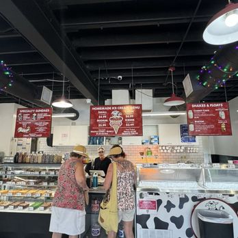 Strachan's Ice Cream & Desserts - Ice Cream & Frozen Yogurt Near Me - Dunedin, Florida Strachan's Ice Cream & Desserts - Ice Cream & Frozen Yogurt Near Me - Dunedin, Florida