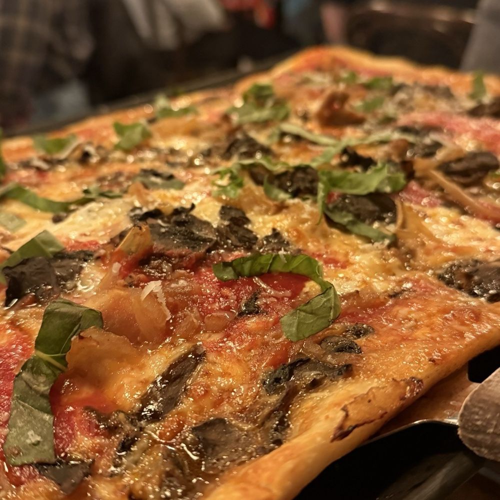 Good Pie - Grandma's Beat Johnny Be Good - Pizza Near Me - Henderson, Nevada Good Pie - Grandma's Beat Johnny Be Good - Pizza Near Me - Henderson, Nevada