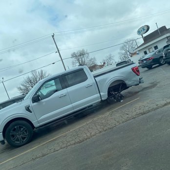B&K Collision - Body Shops Near Me - Melvindale, Michigan