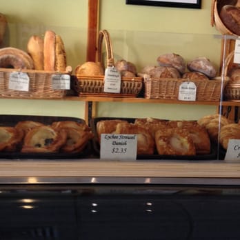 Fendu Boulangerie - Pastries galore! - Bakeries Near Me - Honolulu, Hawaii