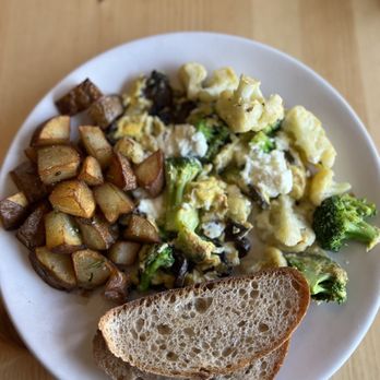 Fàme Caffe - Veggie Scramble - Coffee & Tea Near Me - Phoenix, Arizona
