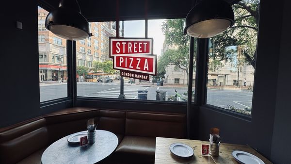 Gordon Ramsay Street Pizza - Washington D.C. by null