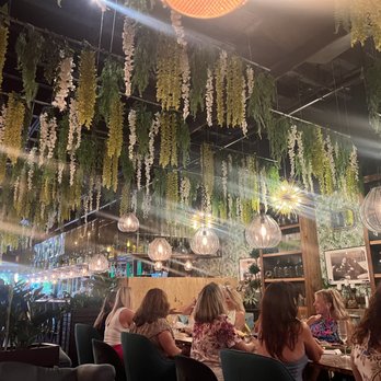 Sourbon - Group party - Seafood Near Me - West Palm Beach, Florida