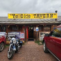 Ye Olde Tavern - Front entrance