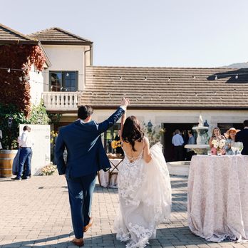 Kate Ford Events - Folktale Winery Vineyard House - Wedding Planning Near Me Kate Ford Events - Folktale Winery Vineyard House - Wedding Planning Near Me