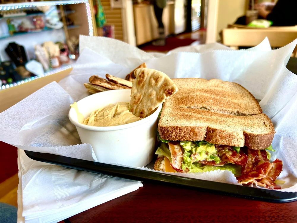 High on Art & Coffee