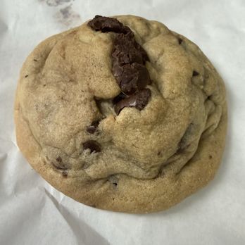 Hapa Cakes & Bakery - Red velvet and chocolate chip - Cupcakes Near Me - Fullerton, California Hapa Cakes & Bakery - Red velvet and chocolate chip - Cupcakes Near Me - Fullerton, California