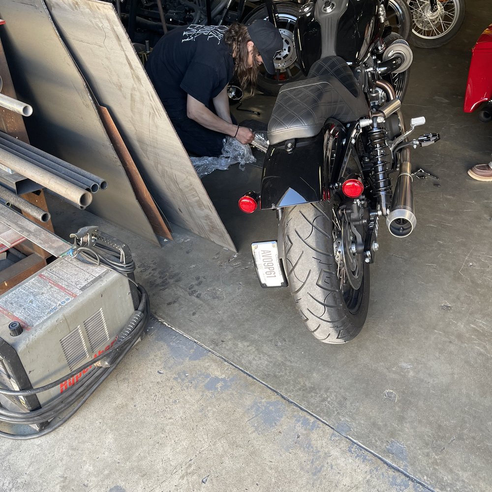Imzz Elite - Hats off to this guy and the homie in the mongols for being cool. - Motorcycle Repair Near Me - Fullerton, California Imzz Elite - Hats off to this guy and the homie in the mongols for being cool. - Motorcycle Repair Near Me - Fullerton, California