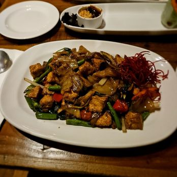 Mayuree Thai Tavern - Drunken noodles, tofu - Thai Near Me - Baltimore, Maryland Mayuree Thai Tavern - Drunken noodles, tofu - Thai Near Me - Baltimore, Maryland