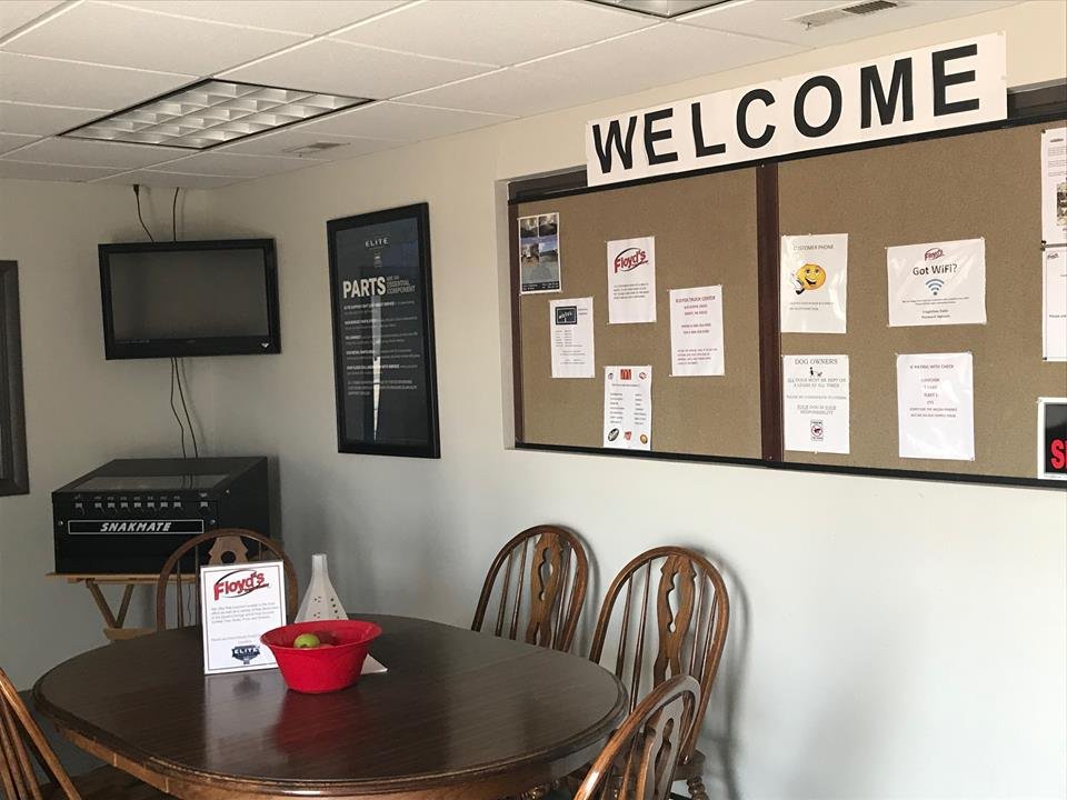 FLOYD’S TRUCK CENTER Updated August 2024 Request a Quote 818