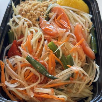 Thai Elephant Express - Papaya Salad - Thai Near Me - San Jose, California