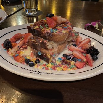 Bosscat Kitchen & Libations - Fruity Pebbles French Toast - New American Near Me - Houston, Texas Bosscat Kitchen & Libations - Fruity Pebbles French Toast - New American Near Me - Houston, Texas