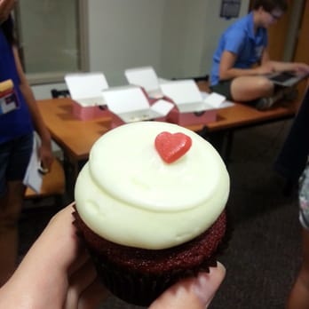 Georgetown Cupcake - Red Velvet Cupcake - Cupcakes Near Me - Washington, DC, District of Columbia