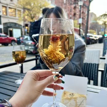 Jonquils Cafe & Bakery - Cafes Near Me - Boston, Massachusetts