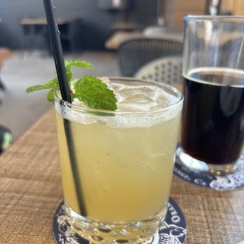 1886 Brewing - $5 happy hour Whisky Smash - Brewpubs Near Me - Orange, California