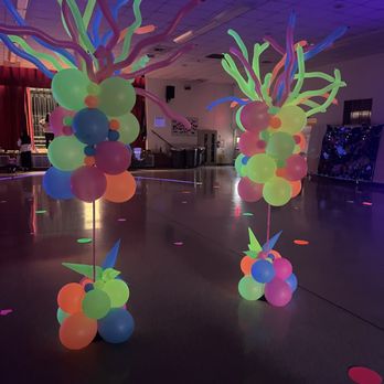Extraordinary Balloons - Balloon Services Near Me