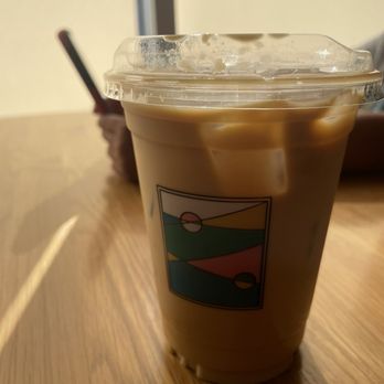 Coffee MCO - Iced vanilla latte - Coffee & Tea Near Me - Los Angeles, California