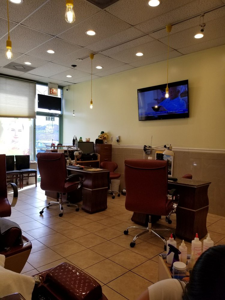 GNT NAILS Updated October 2024 42 Photos & 20 Reviews 6608 W