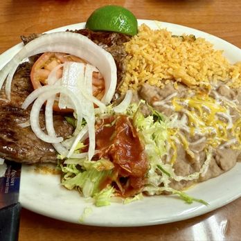 La Paz Restaurant - Carne Asada. Beautiful! Delicious! - Mexican Near Me - El Segundo, California La Paz Restaurant - Carne Asada. Beautiful! Delicious! - Mexican Near Me - El Segundo, California