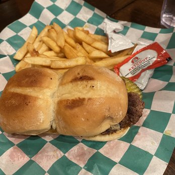 L & J Cafe - Kids burgers & fries at L & J Cafe in El Paso, TX 11/21/21 - Mexican Near Me - El Paso, Texas L & J Cafe - Kids burgers & fries at L & J Cafe in El Paso, TX 11/21/21 - Mexican Near Me - El Paso, Texas