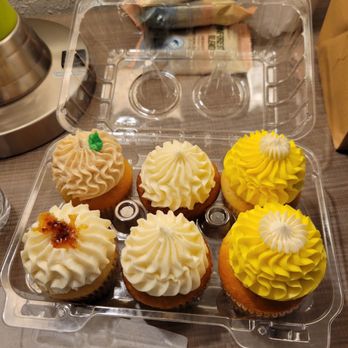 Ava's Cupcakes - Bakeries Near Me - Clemmons, North Carolina