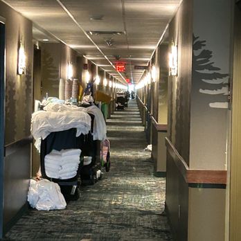 Great Wolf Lodge - Huge hallways and cleaning - Resorts Near Me - Webster, Texas