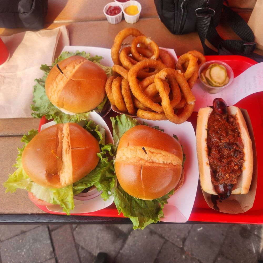 The Silo Restaurant - Burgers, hotdogs, and onion rings - Hot Dogs Near Me - Lewiston, New York The Silo Restaurant - Burgers, hotdogs, and onion rings - Hot Dogs Near Me - Lewiston, New York