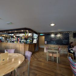 Black Bear Inn - DiningRoom/Bar