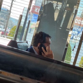 Colony Diner - No mask not even eating just no mask - Diners Near Me - East Meadow, New York