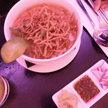 Guitar's Khao Mun Gai - Khao Soi - Thai Near Me - Seattle, Washington